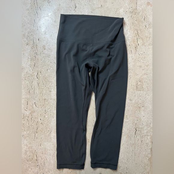 Lululemon Wunder Under High Rise Crop 21” Black Size 6 - Picture 1 of 6